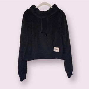 Hollister Black Faux Fur Mock Neck Cropped Sweater